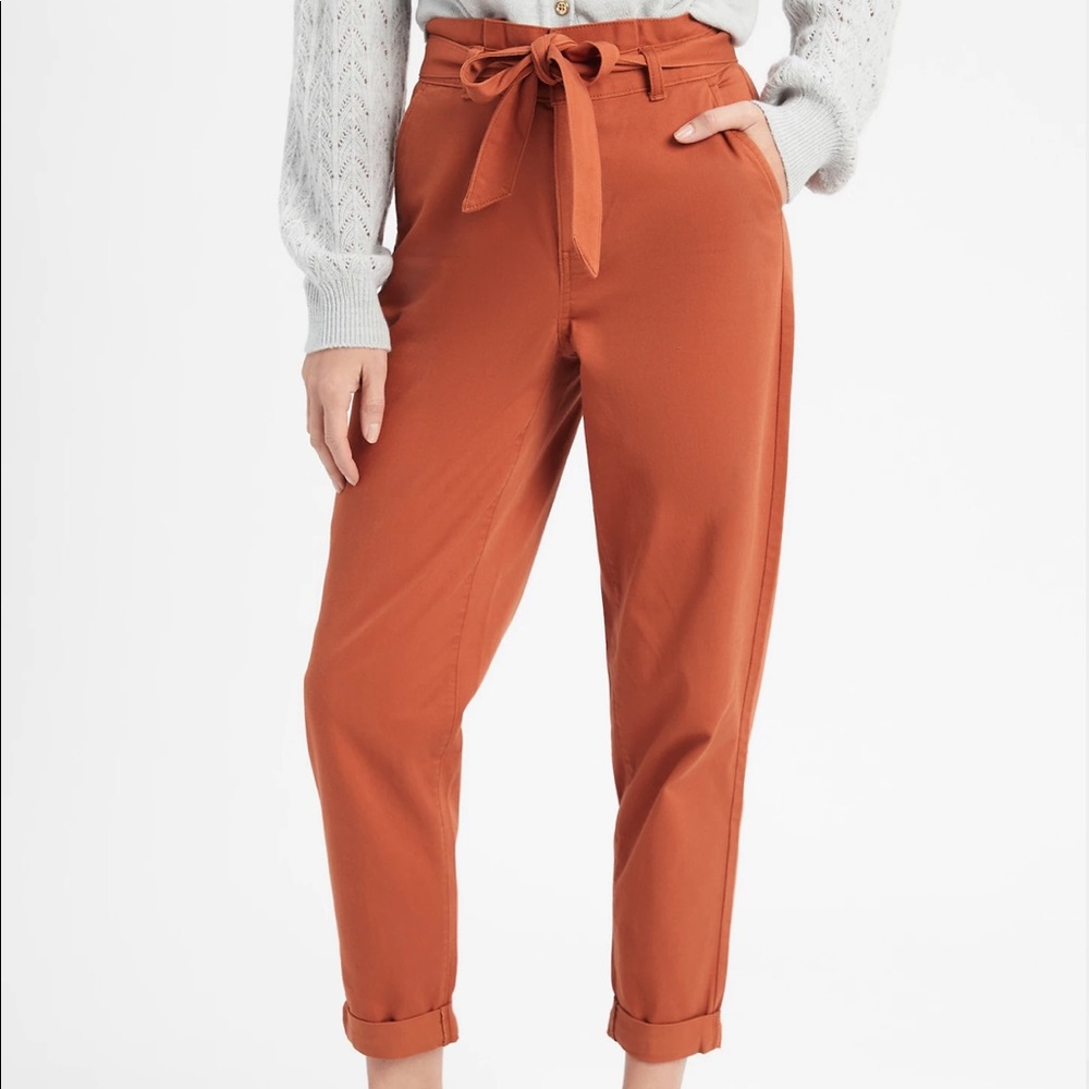 Women’s Banana Republic paper bag style pants.